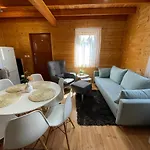 別荘 Letniskowy - Beata ポビエロボ